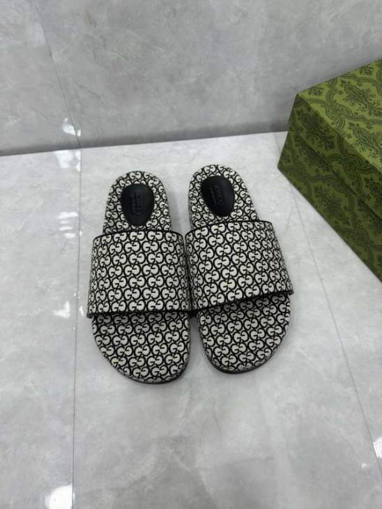 Picture of Gucci Slippers _SKUGuccisz35-46mnf03092275